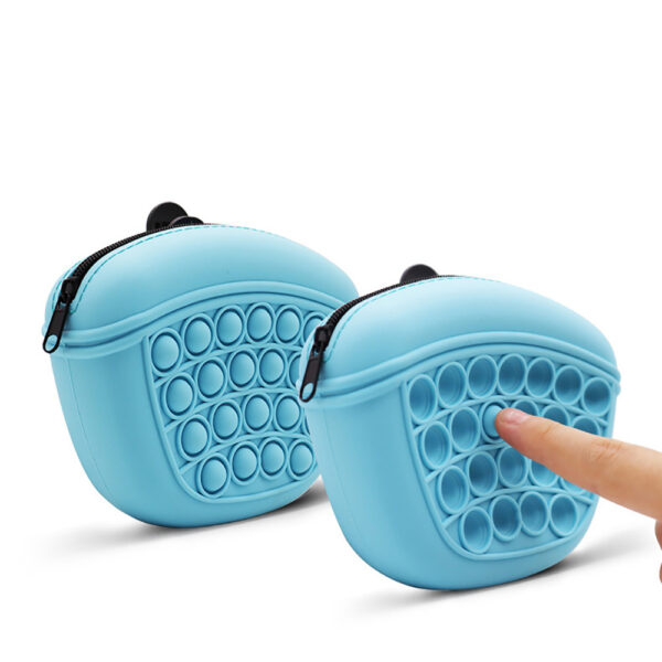 Bag Silicone Feed Dogs Treat Pouch Pet Training Bag Bundle Pocket Waist Pack Pet Portable Dog Training Waist Bag Treat Snack Bait Dogs Soft Washable Outdoor Feed Storage Pouch Food Reward Silica Bags - Image 10