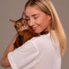 medium-shot-woman-with-cat-studio_23-2150747601 medium-shot-woman-with-cat-studio_23-2150747601